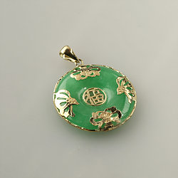 14K-Gold-Disc-Cut-good -luck-butterfly-green-Jade-pendant